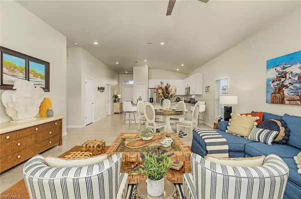 Cape Coral, FL 33993,908 NE 11th TER