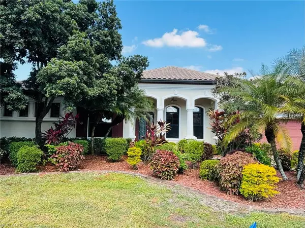 12500 Fairmont DR, Fort Myers, FL 33913