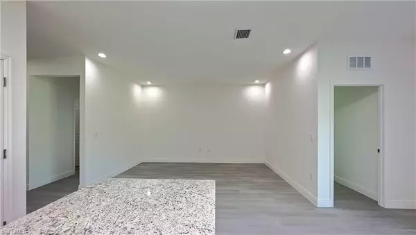 Labelle, FL 33935,7005 Cape CT