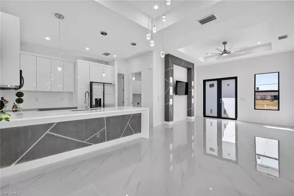 Cape Coral, FL 33993,2325 NW 25th LN