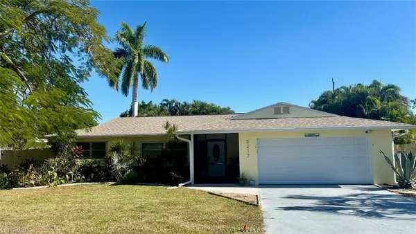 5217 Elm CT, Cape Coral, FL 33904