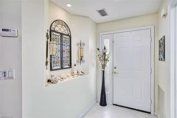 Fort Myers, FL 33919,15110 Royal Windsor LN #1803