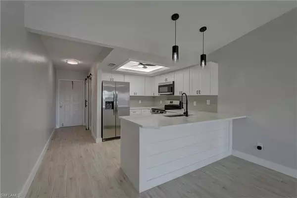 Cape Coral, FL 33914,804 Mohawk PKWY #105