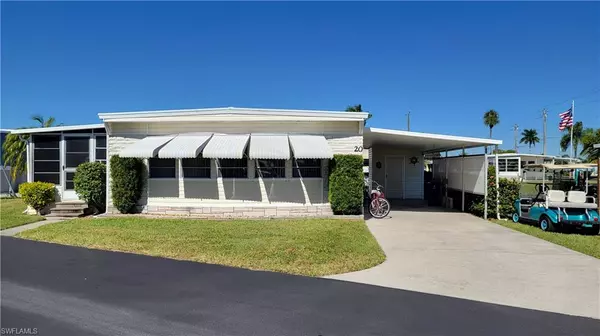 20 Channel LN, Fort Myers, FL 33905