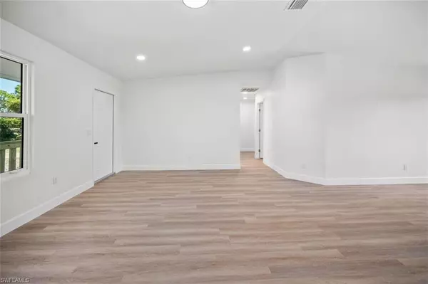 Lehigh Acres, FL 33976,4101 3rd ST SW