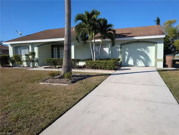 Cape Coral, FL 33990,927 SE 19th ST