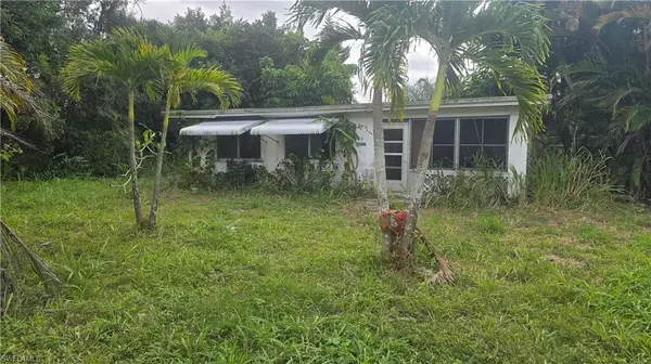 337 Sacramento ST, North Fort Myers, FL 33903