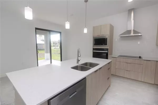 Labelle, FL 33935,1087 Rugby LN