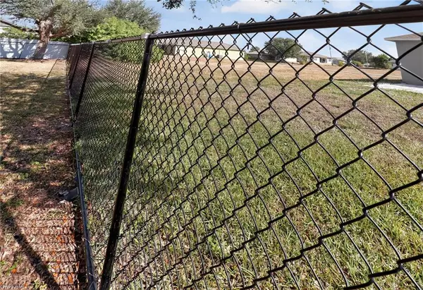 Cape Coral, FL 33909,1315 NE 2nd PL