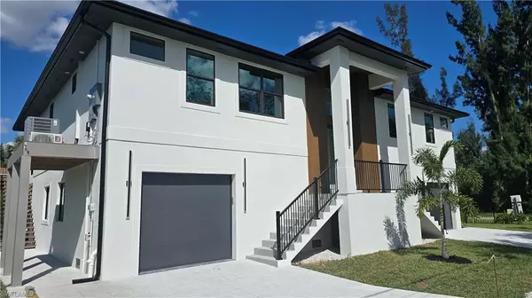 Fort Myers, FL 33908,18190 Pioneer RD