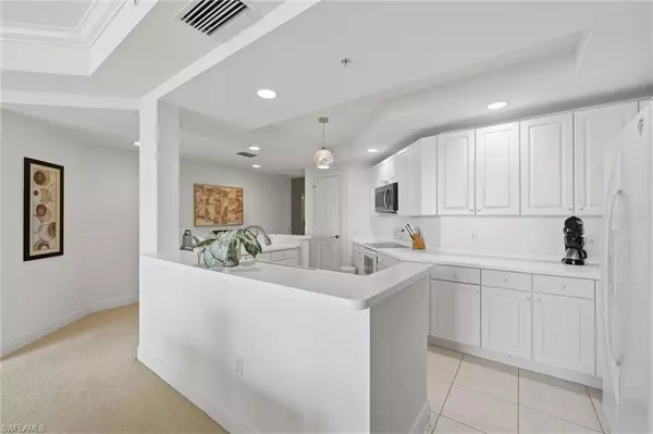 Fort Myers, FL 33916,2743 1st ST #2203