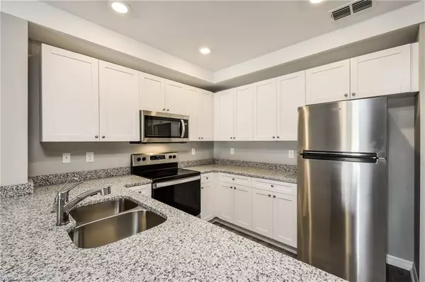 Cape Coral, FL 33993,621 NW 37th PL