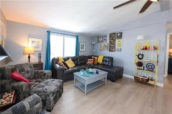 North Fort Myers, FL 33903,535 Sunshine AVE