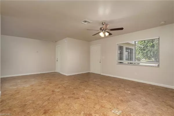 Cape Coral, FL 33990,1327 SE 21st AVE