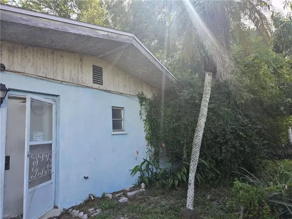 Fort Myers, FL 33907,200 South RD