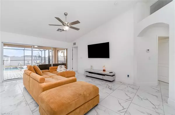 Cape Coral, FL 33909,124 NE 16th TER