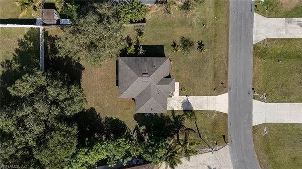 Fort Myers, FL 33913,824 Umber DR