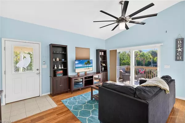 Sanibel, FL 33957,495 E Lake RD