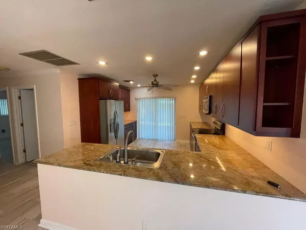 Cape Coral, FL 33991,2205 SW 2nd TER