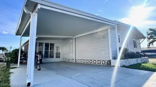 North Fort Myers, FL 33917,5545 Sir Walter WAY