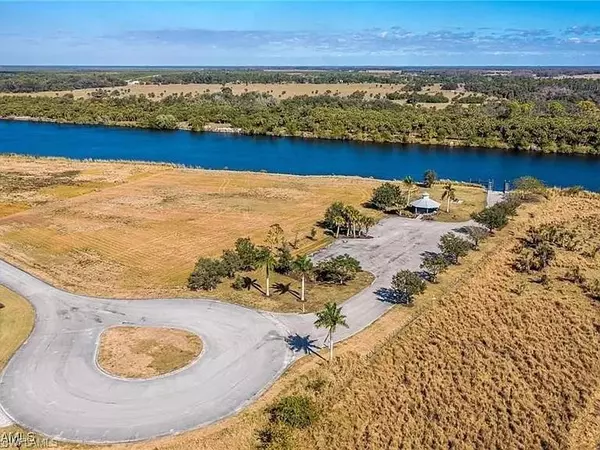 Alva, FL 33920,2114 Silk Bay BLVD