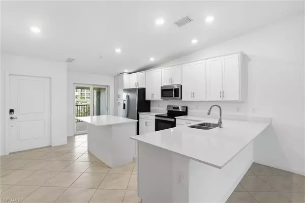 Punta Gorda, FL 33955,14194 Heritage Landing BLVD #627