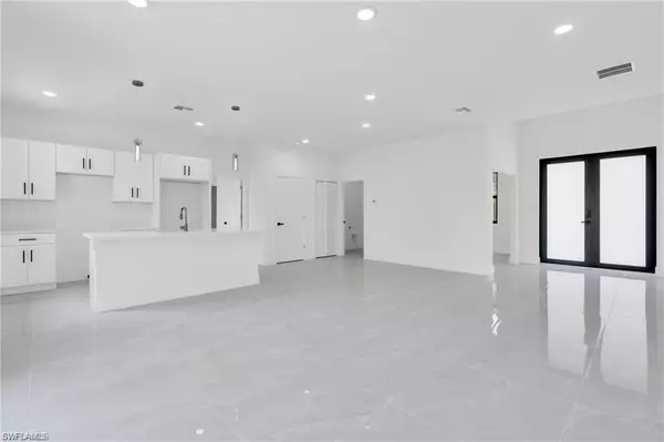 Lehigh Acres, FL 33971,3313 66th ST W