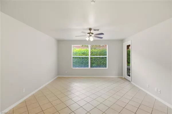 Fort Myers, FL 33967,9642 Roundstone CIR