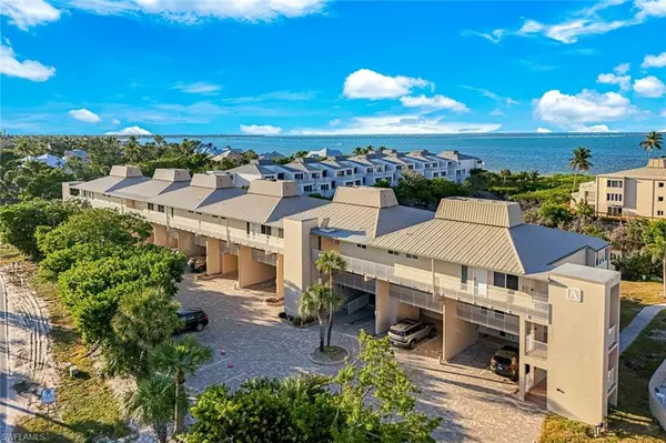 Sanibel, FL 33957,200 Periwinkle WAY #214