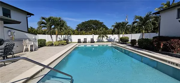 Cape Coral, FL 33914,1519 Cape Coral PKWY W #6