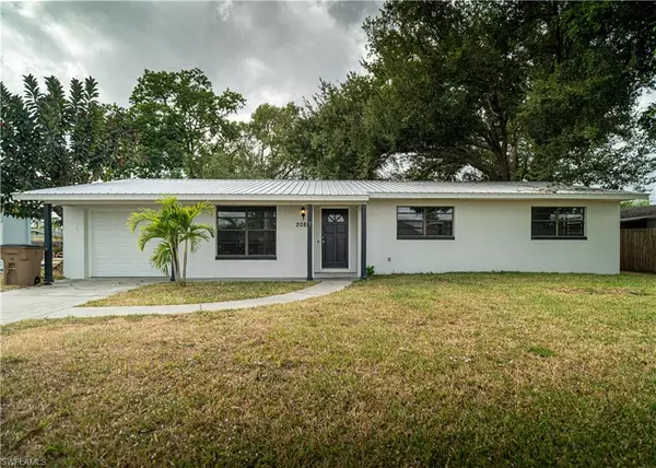 2085 E Tobago CIR, Fort Myers, FL 33905