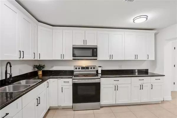 North Fort Myers, FL 33903,89 Cabana AVE