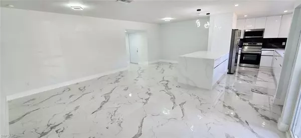 Cape Coral, FL 33904,238 SE 46th LN