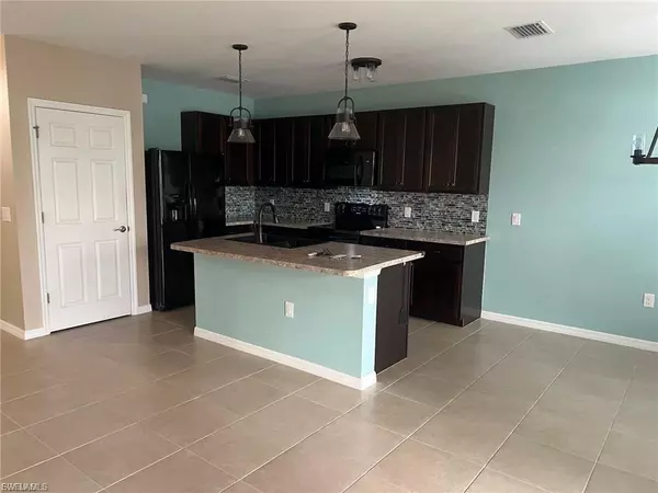 Cape Coral, FL 33909,3500 Acapulco CIR