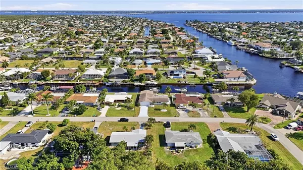 Cape Coral, FL 33904,2711 SE 18th CT