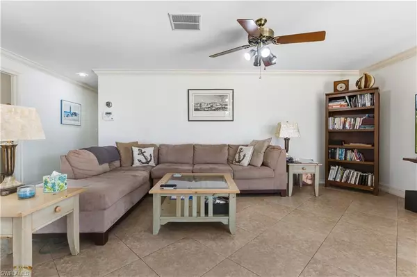 Cape Coral, FL 33914,726 SW 51st TER