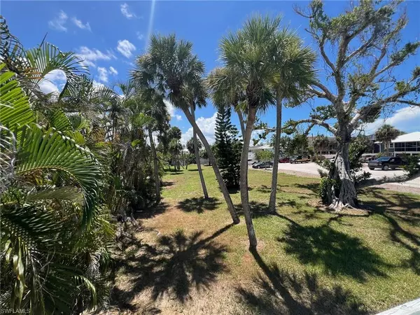 Fort Myers Beach, FL 33931,226 Connecticut ST