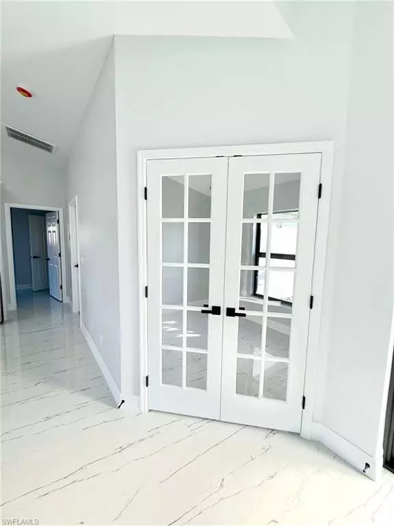 Cape Coral, FL 33993,2610 NW 10th TER