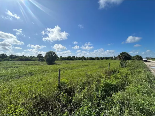 Punta Gorda, FL 33982,7208 Grove BLVD