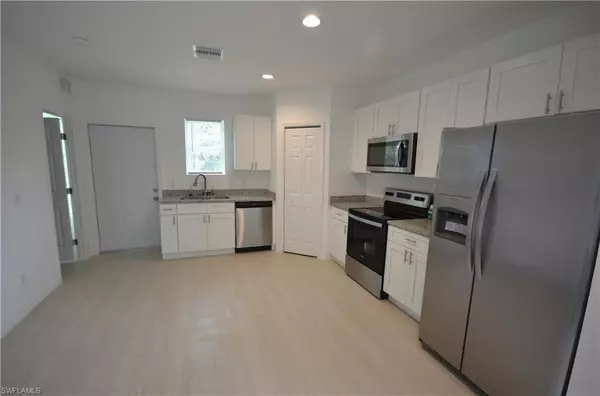 Fort Myers, FL 33916,3305 Bassie CT