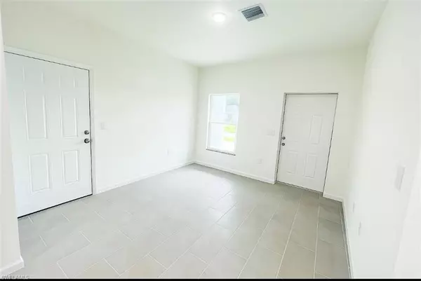 Lehigh Acres, FL 33976,4105 19th ST SW