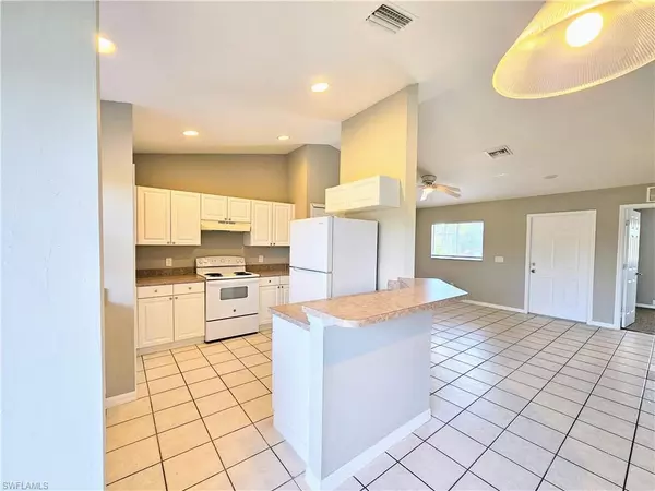 Lehigh Acres, FL 33973,721 Hightower AVE S