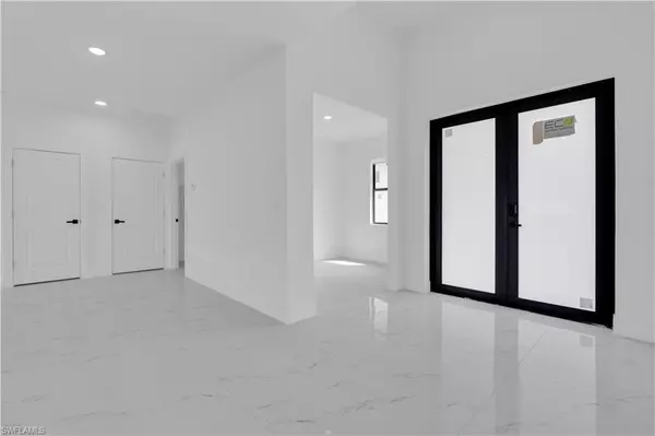 Lehigh Acres, FL 33971,3211 32nd ST W