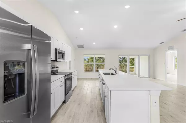 Cape Coral, FL 33909,3916 NE 9th PL