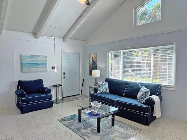 Sanibel, FL 33957,1220 Junonia ST #B1