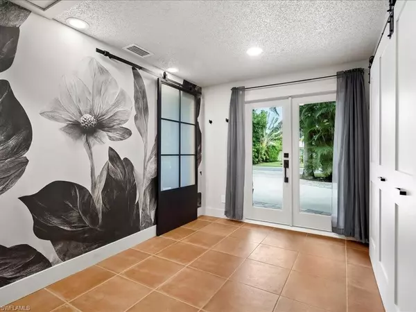 Naples, FL 34103,1046 Sperling AVE