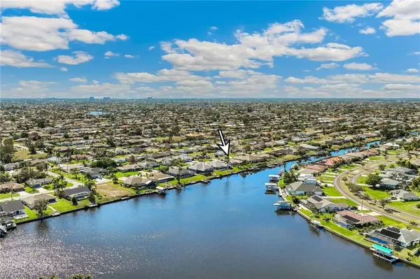 Cape Coral, FL 33904,403 SE 28th TER