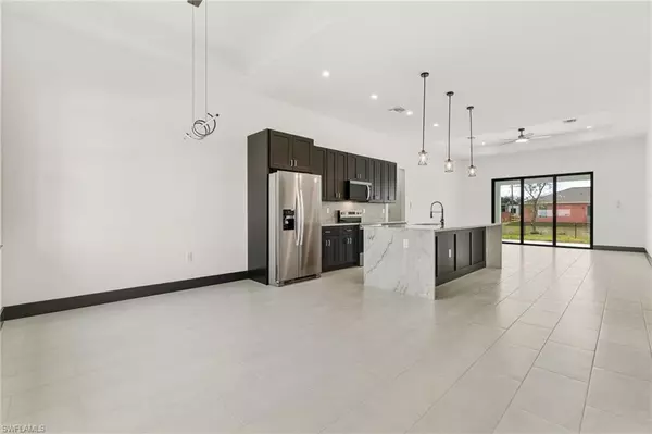 Lehigh Acres, FL 33976,3015 3rd ST SW