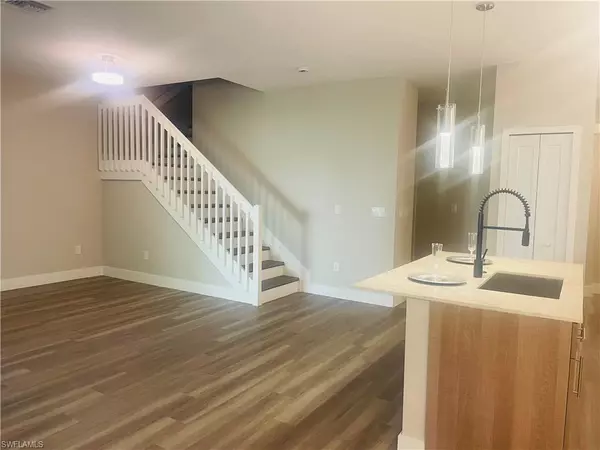 Naples, FL 34119,7012 Romana WAY #1402