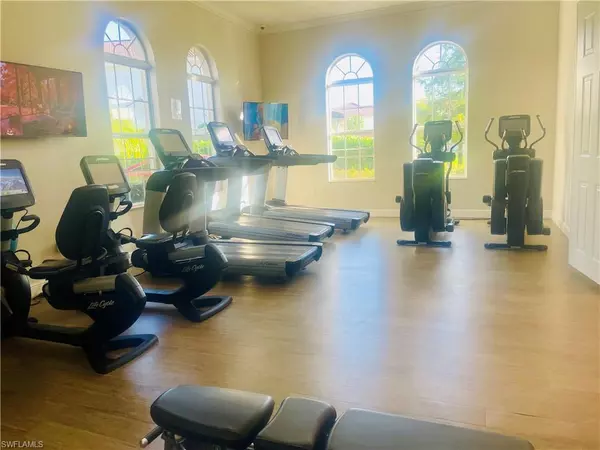 Naples, FL 34119,7012 Romana WAY #1402